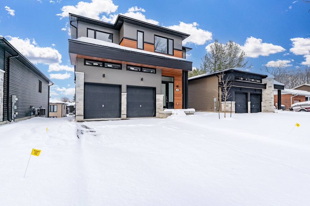 Photo of Outdoor in Wasaga Beach