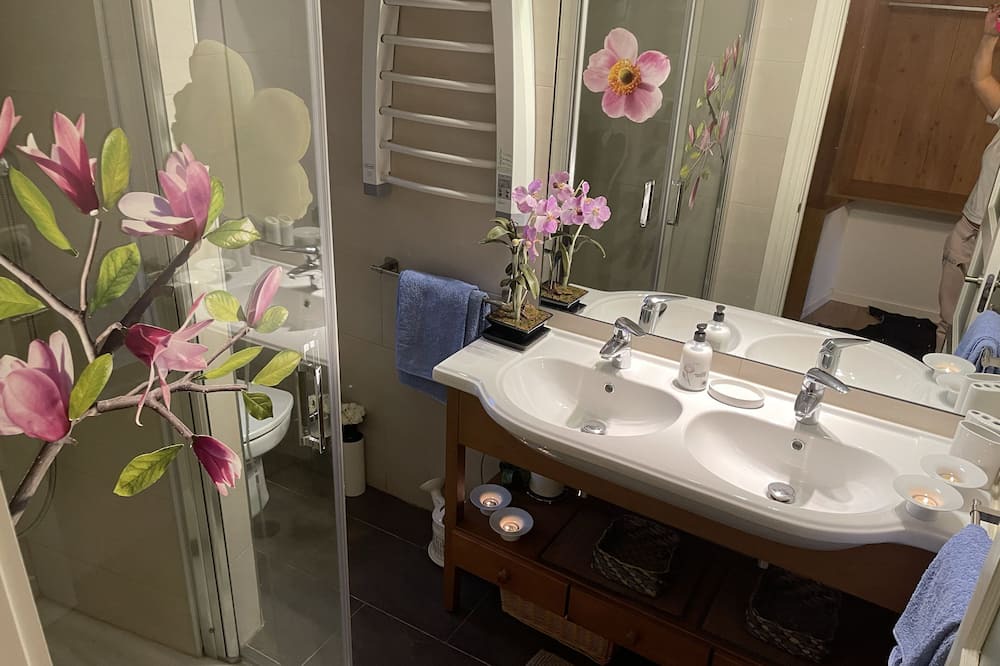 Photo of Bathroom in Oden