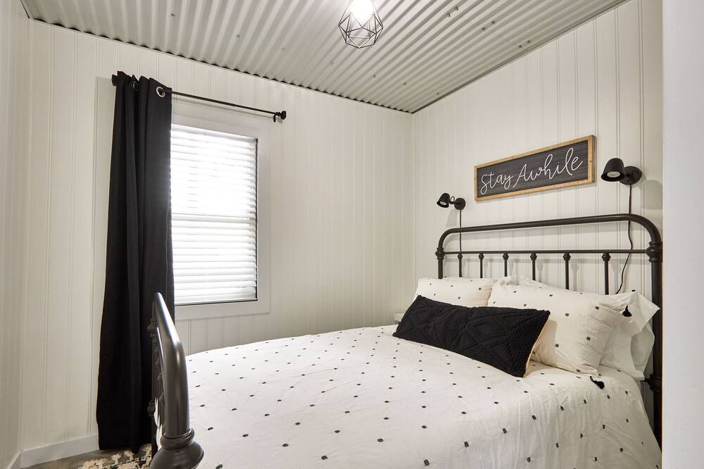 Photo of Bedroom in Medicine Hat