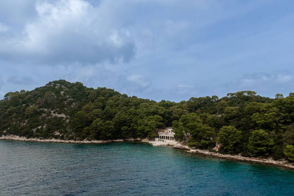 Photo of Others in Sobra