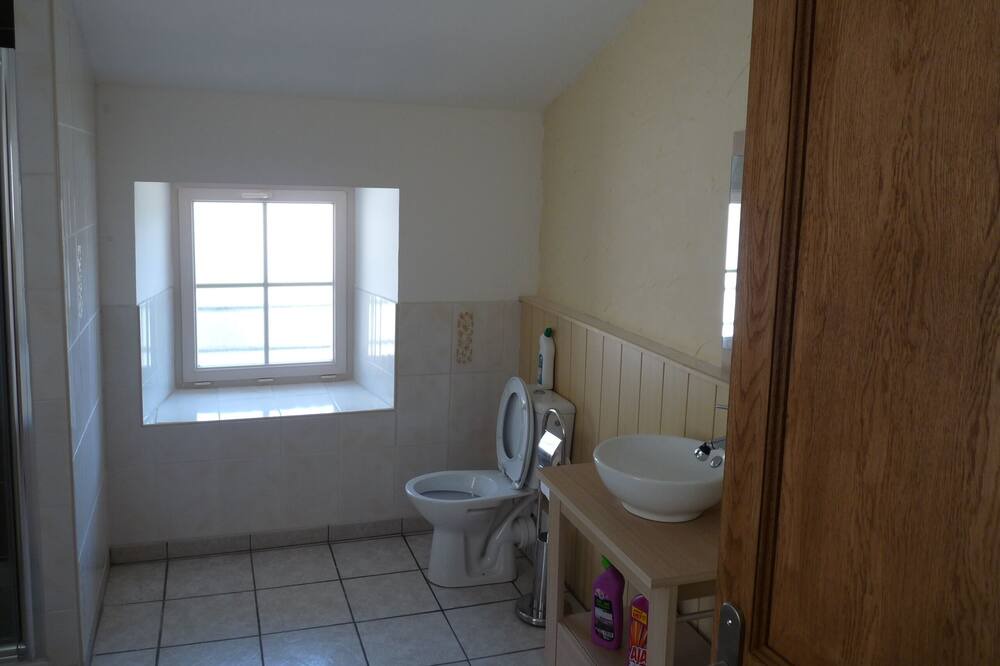 Photo of Bathroom in Mauleon