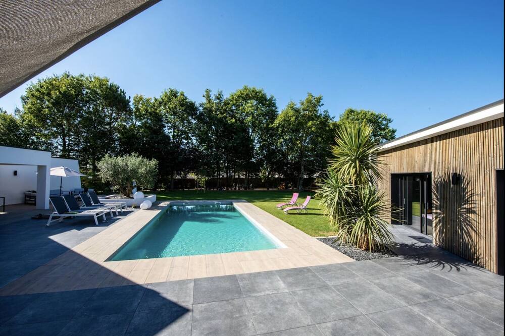 Photo of Outdoor in Mouilleron-le-Captif