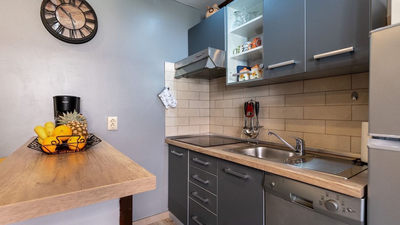 Photo of Kitchen in Mali Vareski