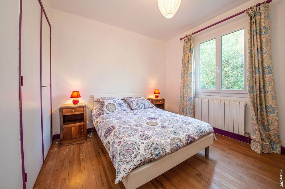Photo of Bedroom in Saint-Beauzile