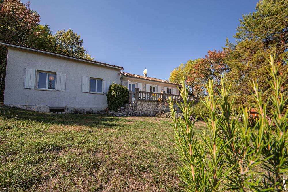 Photo of Outdoor in Saint-Beauzile