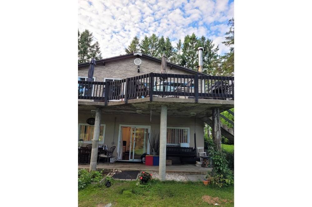 Photo of Outdoor in Rawdon