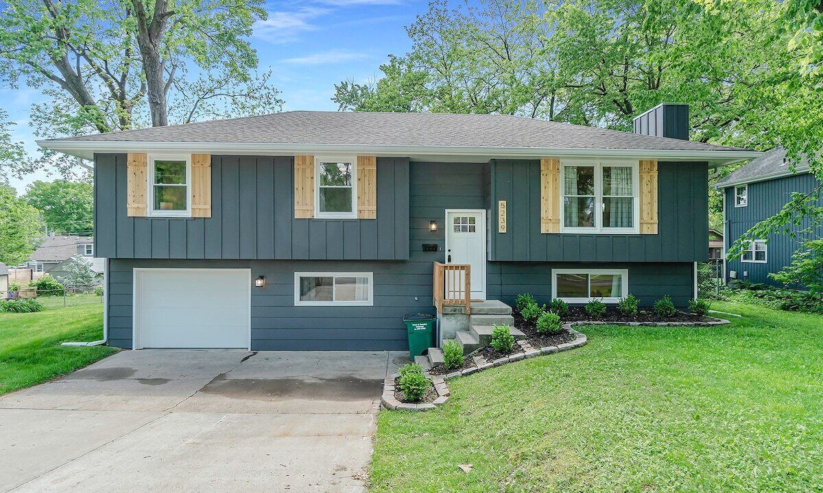 Photo of Outdoor in Roeland Park