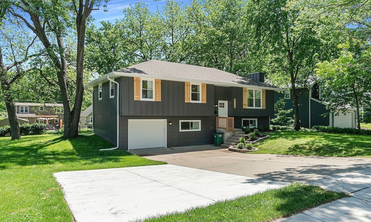 Photo of Outdoor in Roeland Park