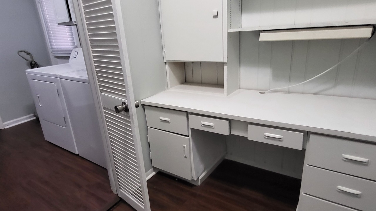 Photo of Others in Ellendale