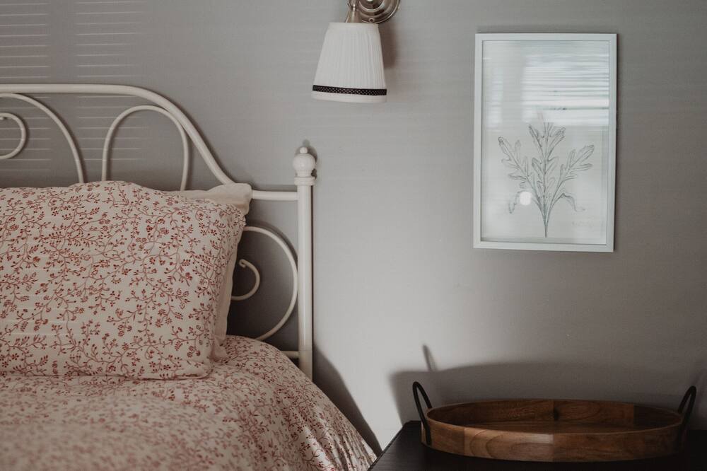 Photo of Bedroom in Mansfield-et-Pontefract