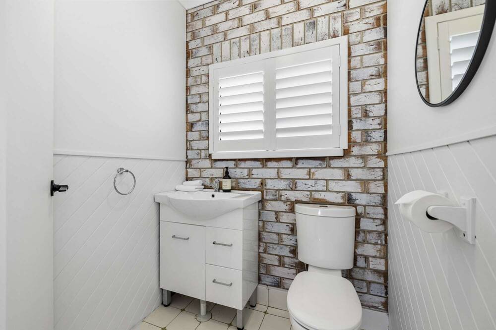 Photo of Bathroom in Emerald Beach