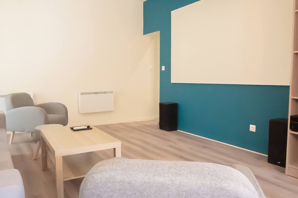 Photo of Bedroom in Quartier Beauregard-Boufflers-Buthegnemont-Boudonville