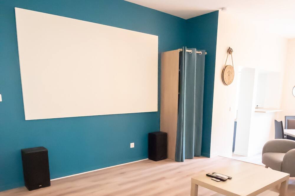 Photo of Bedroom in Quartier Beauregard-Boufflers-Buthegnemont-Boudonville