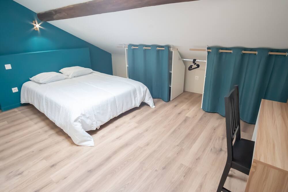 Photo of Bedroom in Quartier Beauregard-Boufflers-Buthegnemont-Boudonville