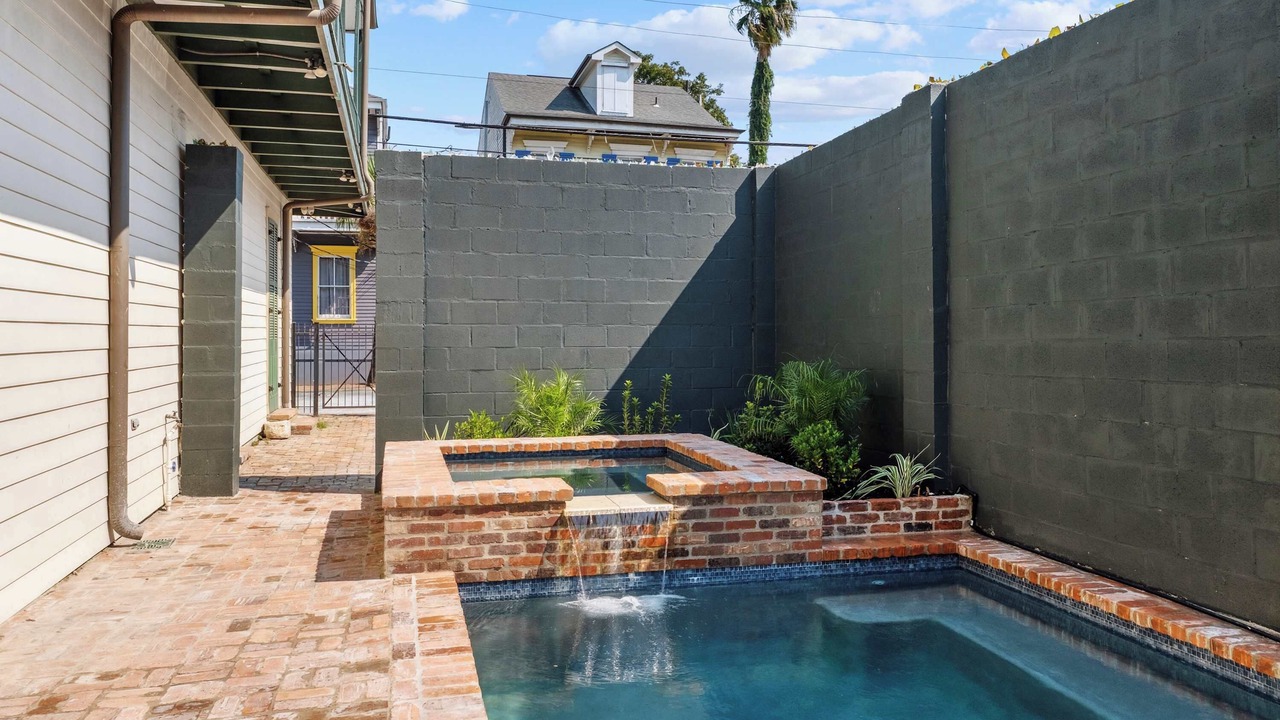 Photo of Outdoor in Seventh Ward