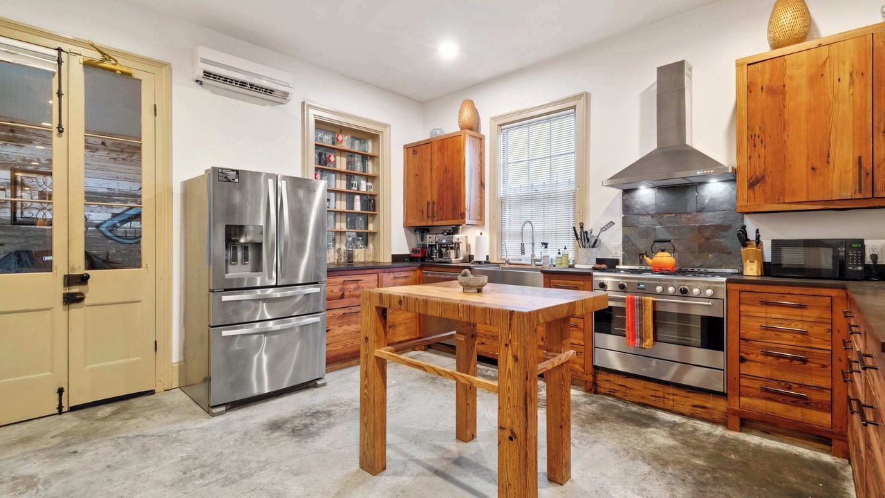 Photo of Kitchen in Seventh Ward