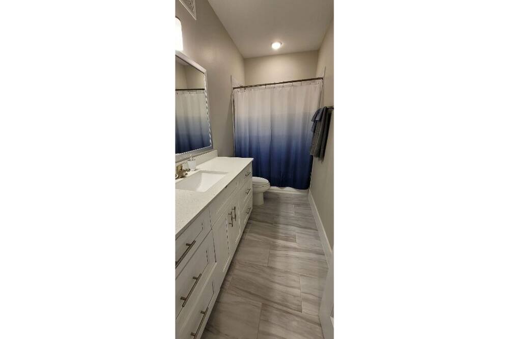 Photo of Bathroom in Spring Branch West