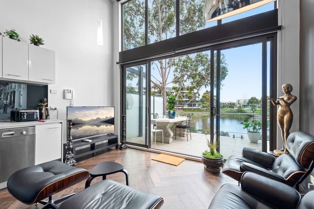 Photo of Livingroom in Maribyrnong