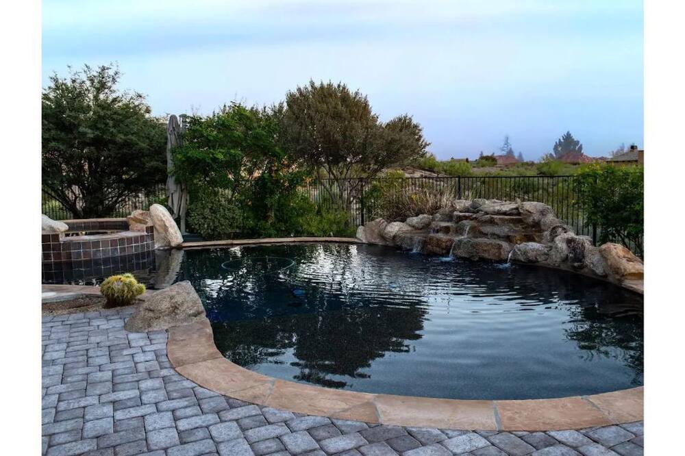 Photo of Outdoor in Pinnacle Peak