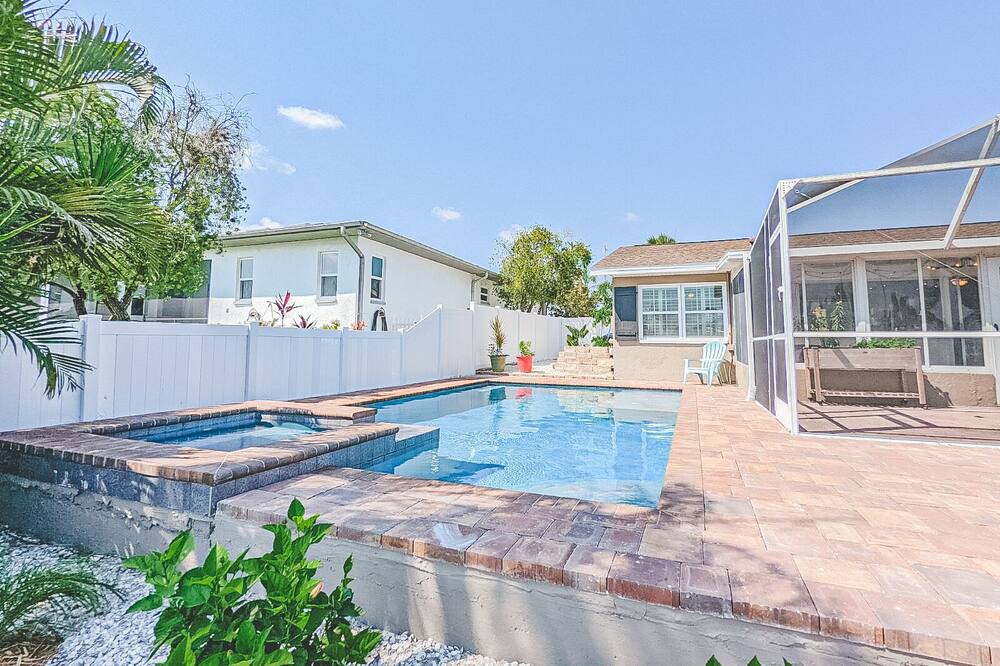 Photo of Outdoor in Apollo Beach