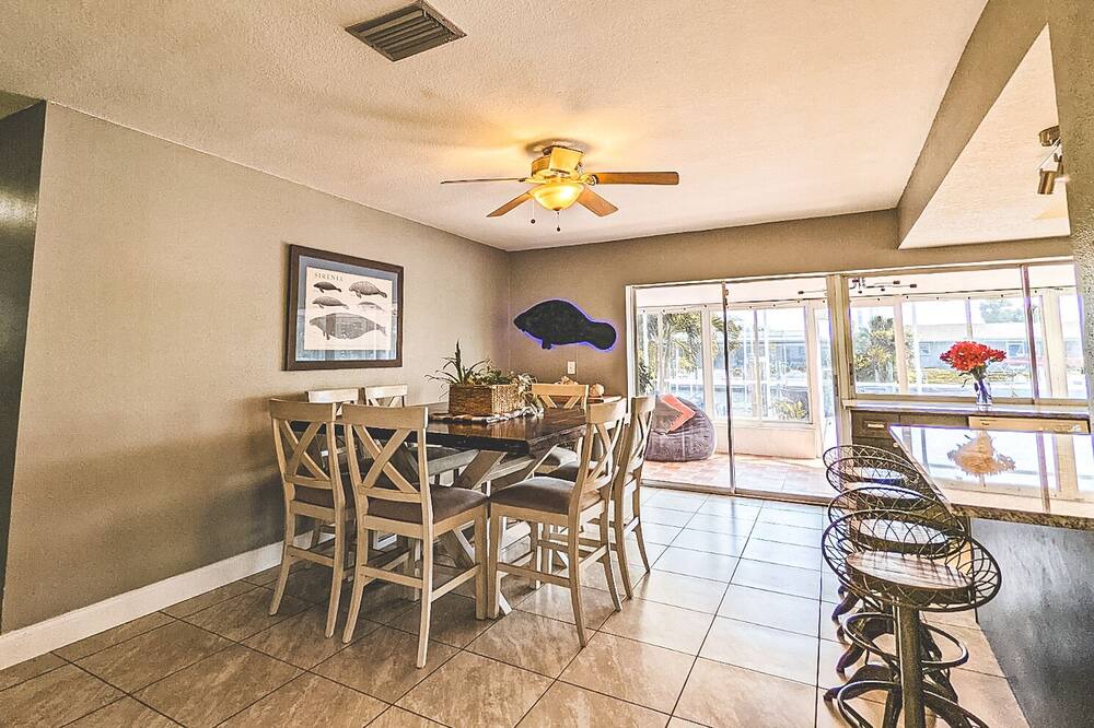 Photo of Others in Apollo Beach