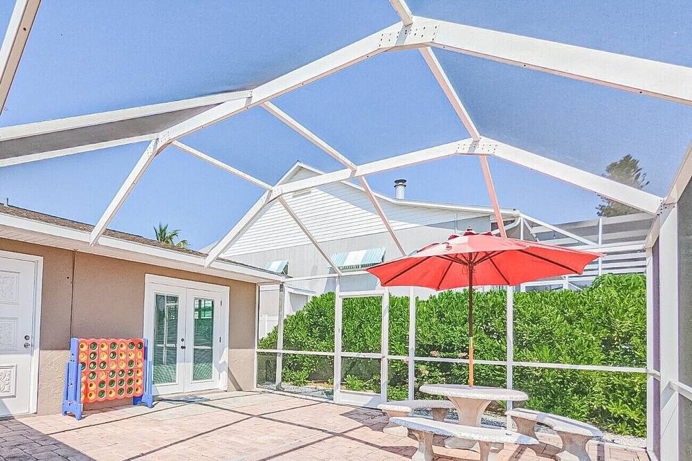 Photo of Others in Apollo Beach