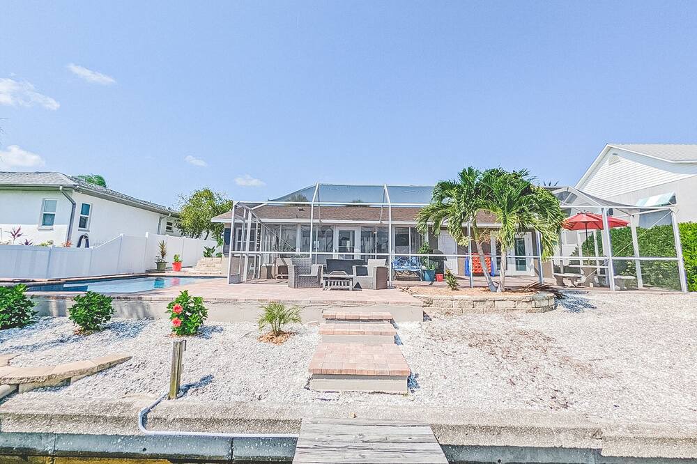 Photo of Outdoor in Apollo Beach