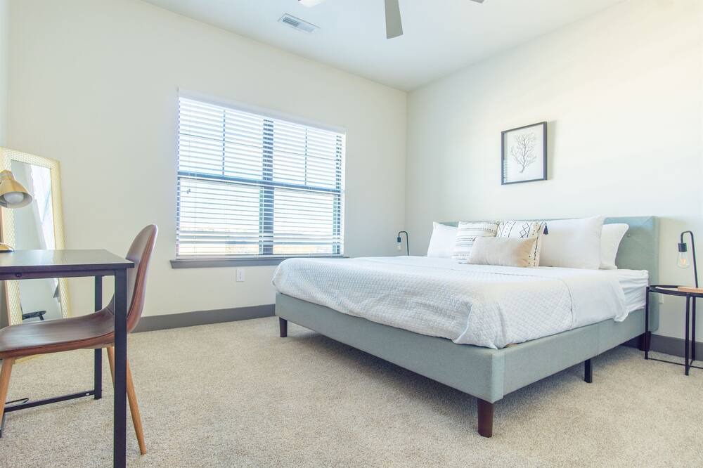 Photo of Bedroom in Hurstbourne