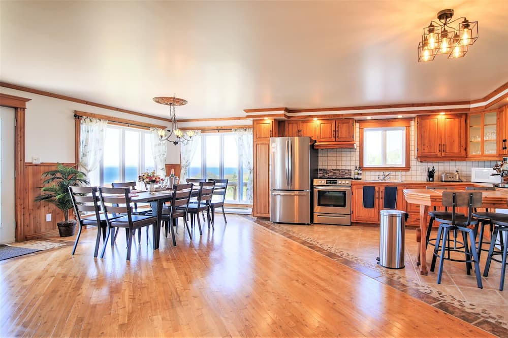 Photo of Others in Caplan