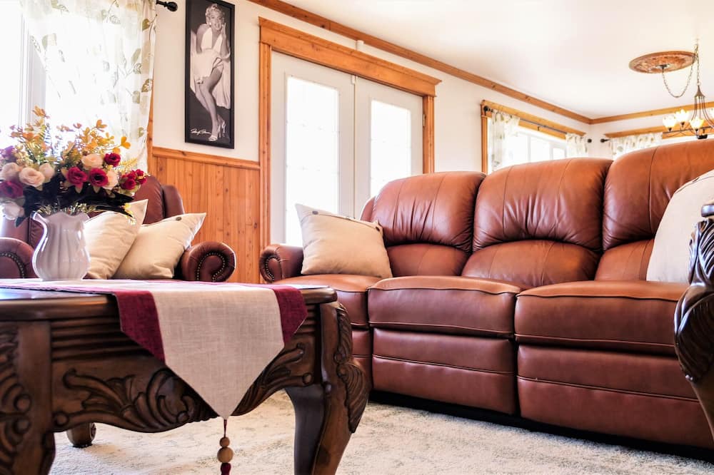 Photo of Others in Caplan