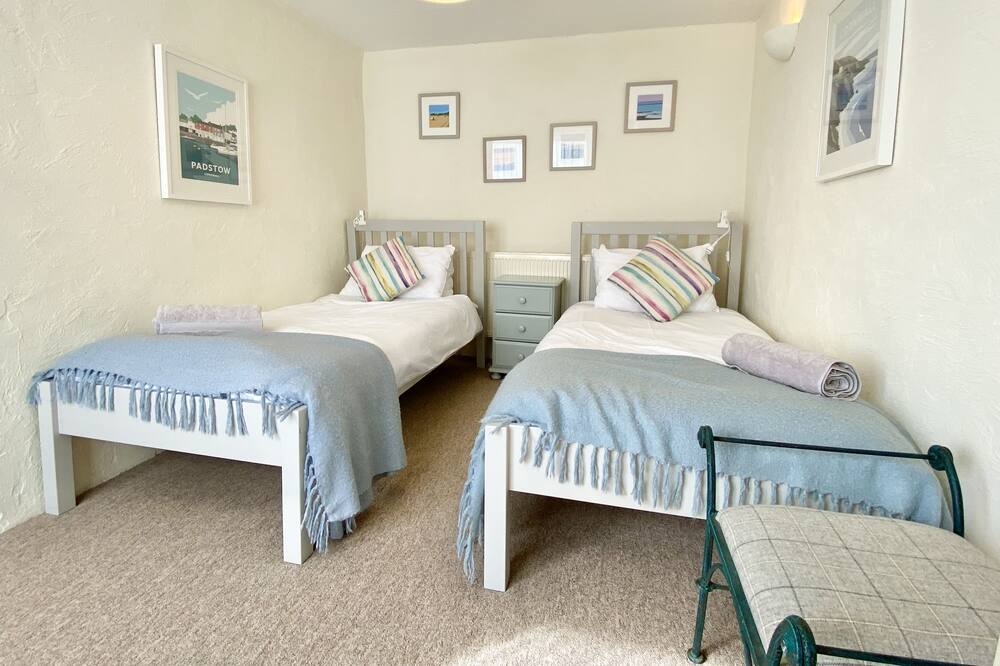 Photo of Bedroom in St Minver