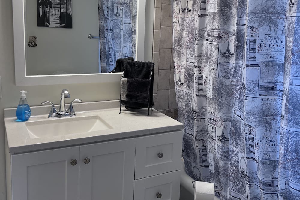 Photo of Bathroom in Damascus