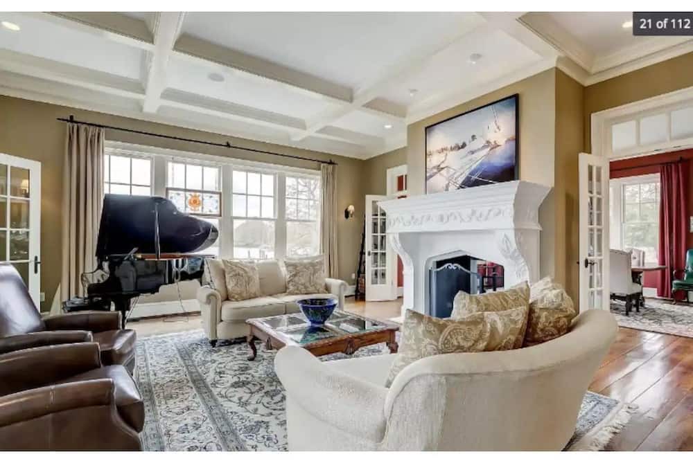 Photo of Livingroom in Galesville