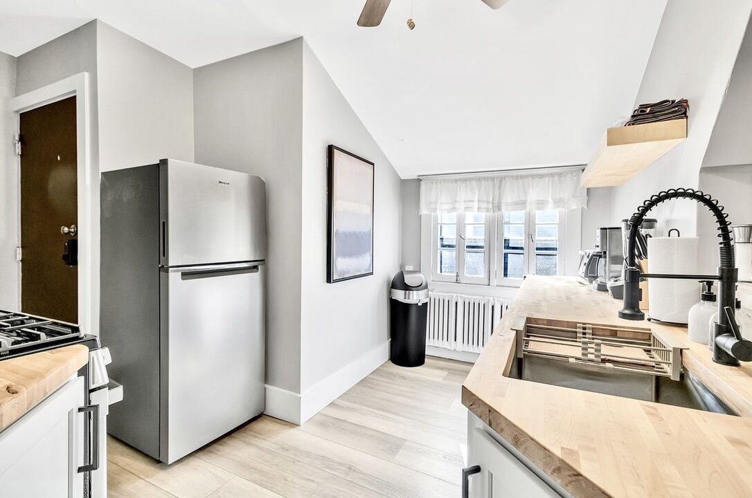 Photo of Kitchen in Front Park