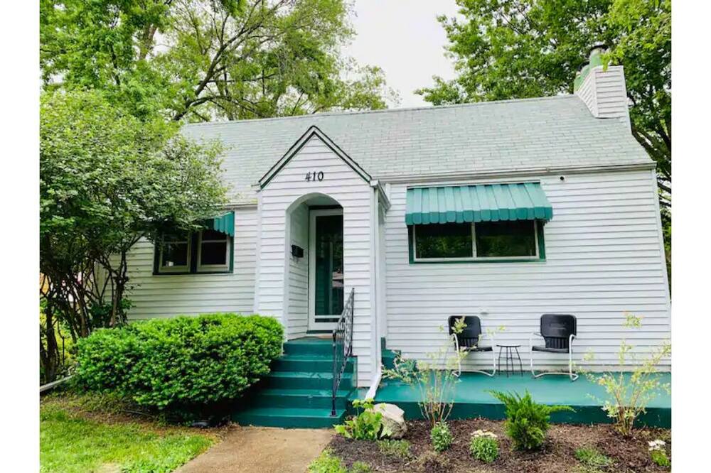 Photo of Outdoor in Urbana