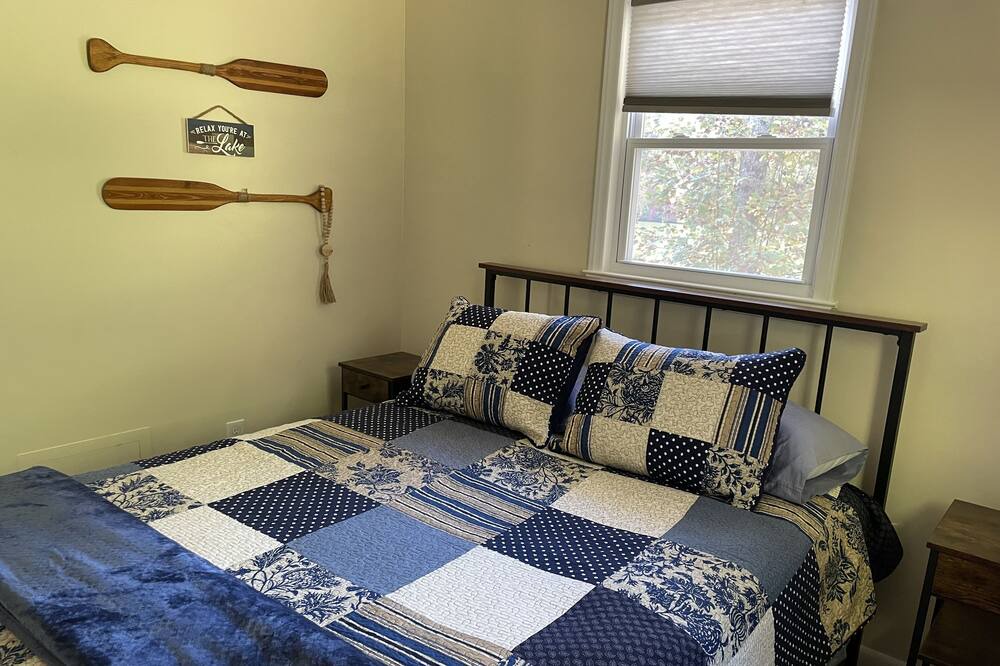Photo of Bedroom in Asbury