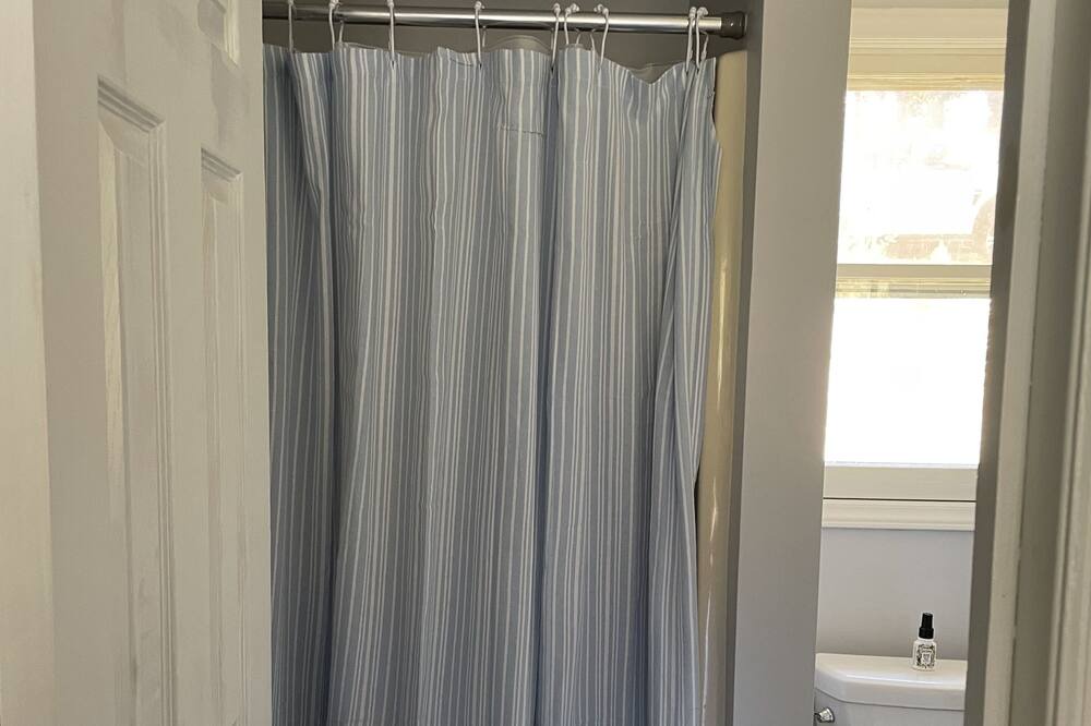 Photo of Bathroom in Asbury