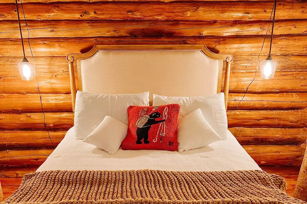 Photo of Bedroom in Lyndon Center