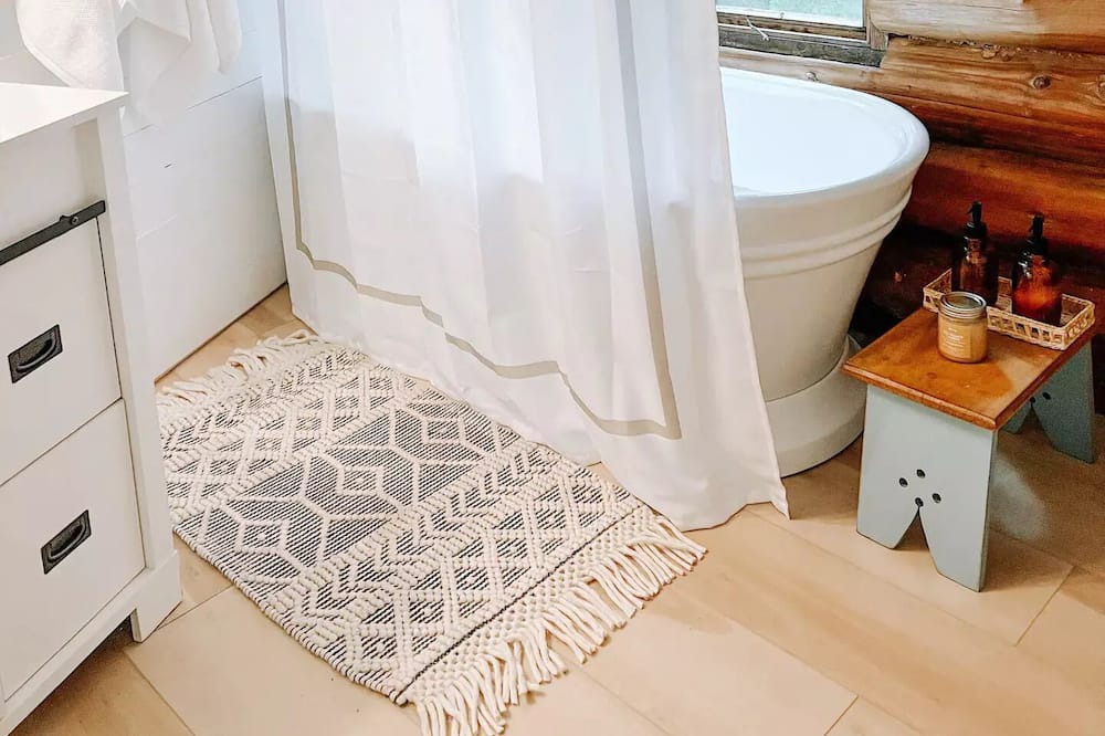 Photo of Bathroom in Lyndon Center