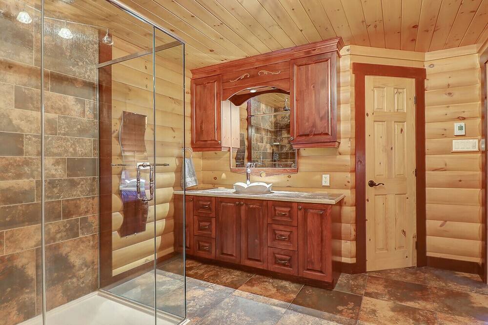 Photo of Bathroom in Shefford