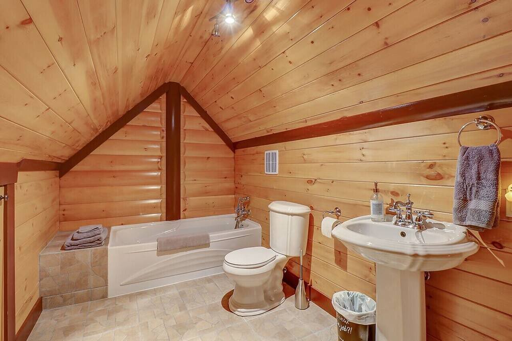 Photo of Bathroom in Shefford