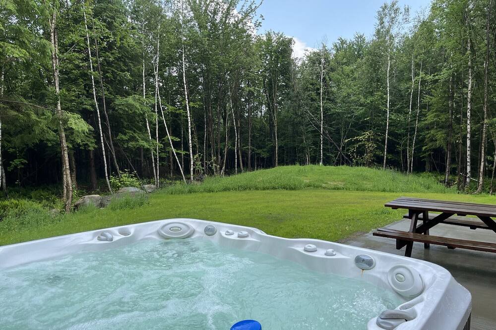 Photo of Outdoor in Mansonville