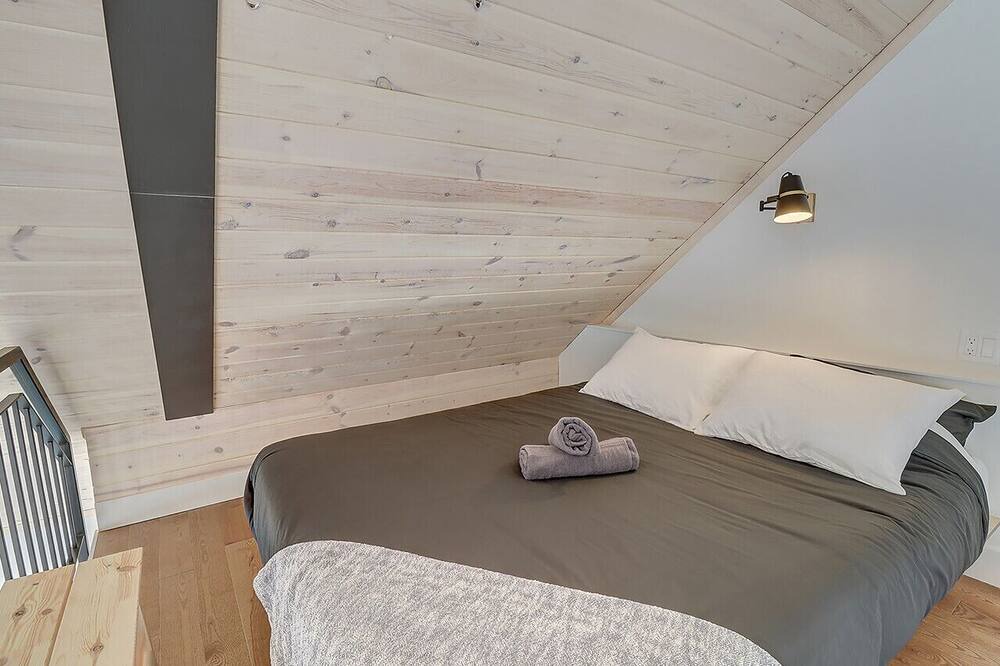 Photo of Bedroom in Mansonville