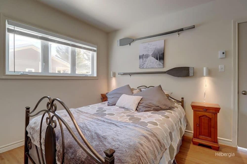 Photo of Bedroom in Saint-Claude