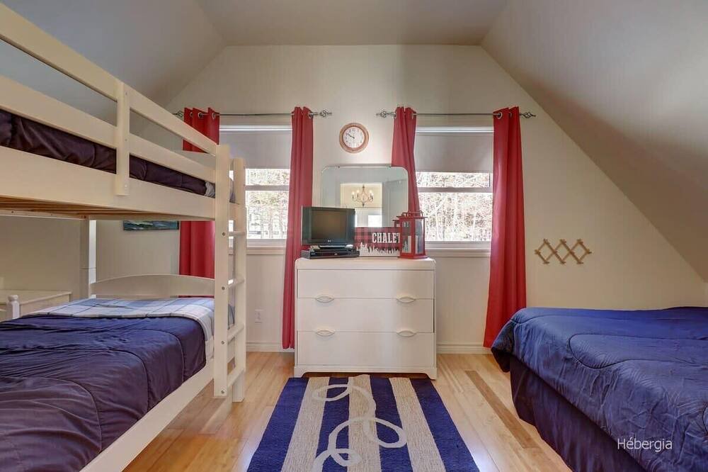 Photo of Bedroom in Saint-Claude