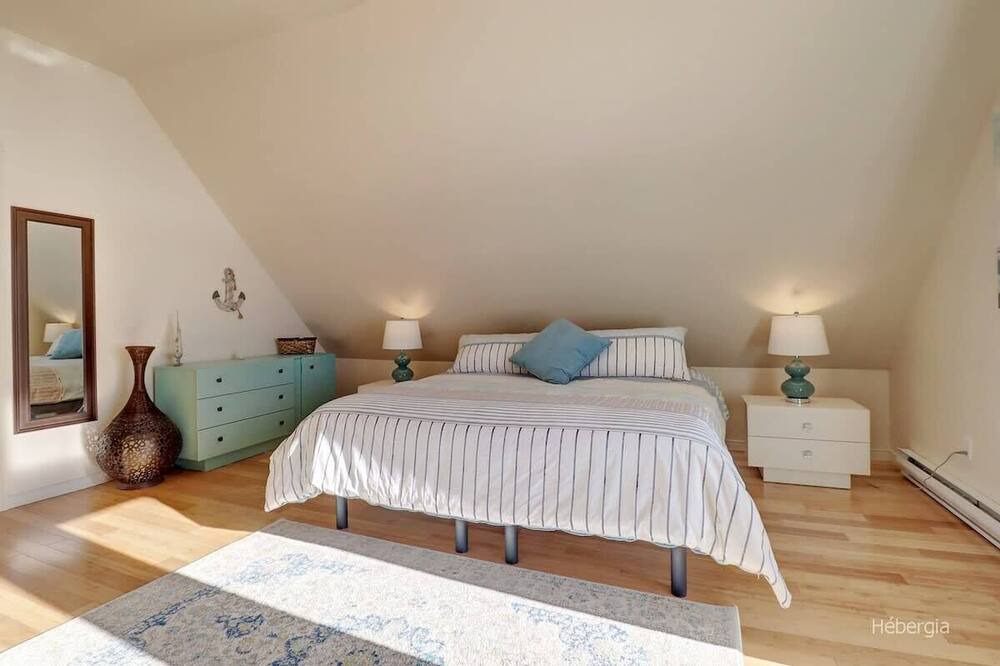 Photo of Bedroom in Saint-Claude