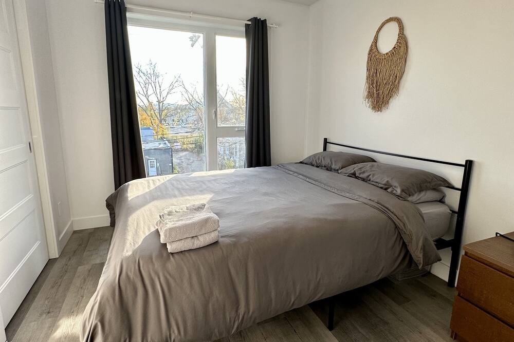 Photo of Bedroom in Mercier-Hochelaga-Maisonneuve