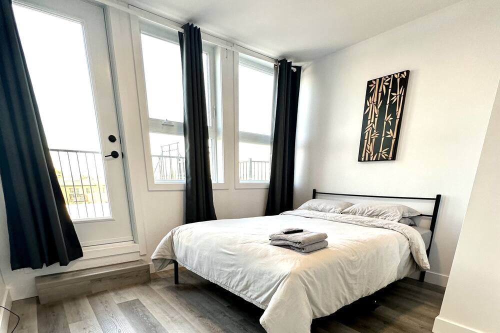 Photo of Bedroom in Mercier-Hochelaga-Maisonneuve