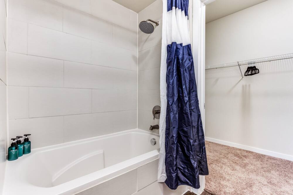 Photo of Bathroom in West Congress