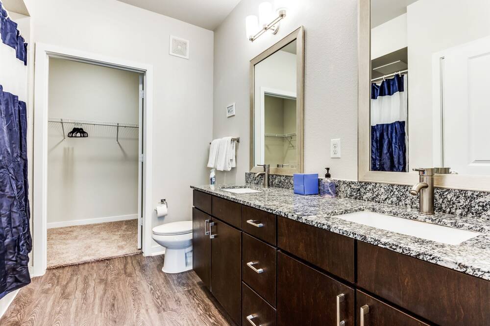 Photo of Bathroom in West Congress